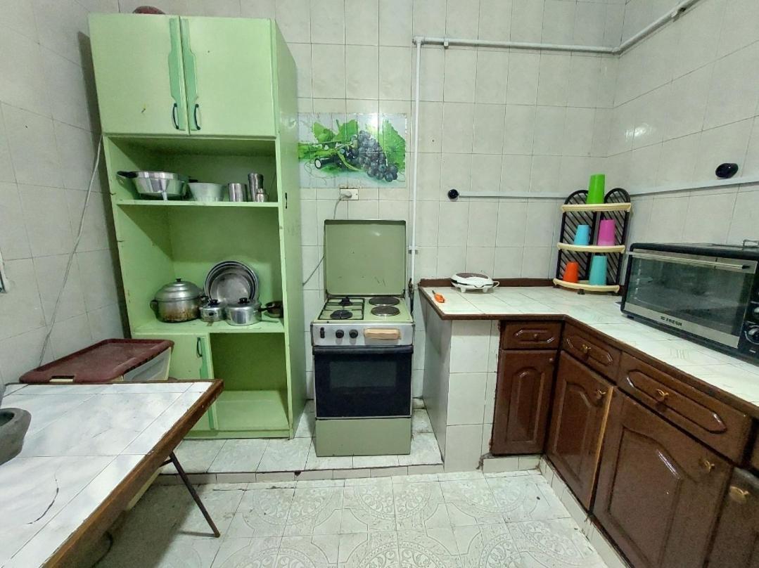 Al- Mazareta A Private At Shared For Men Only No Ladies Allowed غرفة خاصة في مشتركة للرجال فقط ممنوع السيدات仅限男士 女士不允许 *